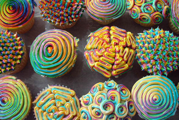 Psychedelic-Cupcakes-3
