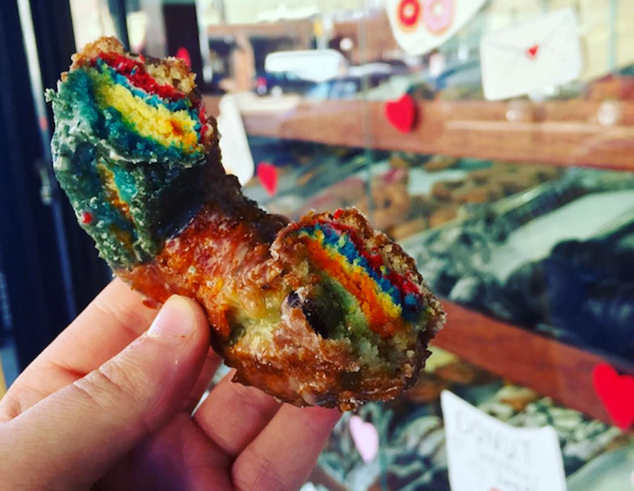 rainbow-doughnuts